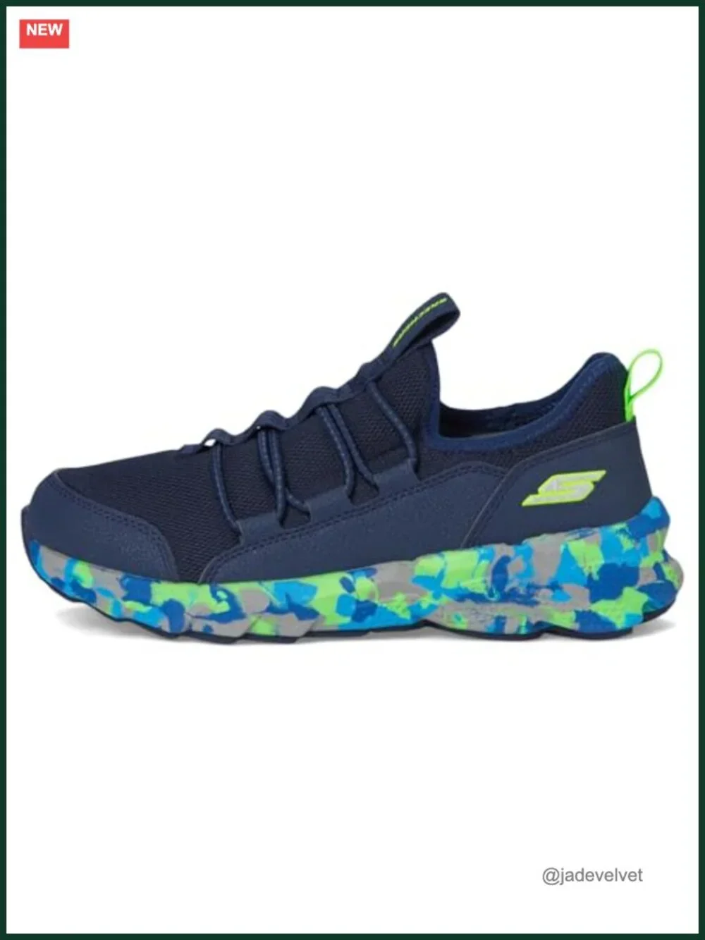 Athletic Sneakers with Adaptive Closure, Machine Washable, Cushioned Insole
